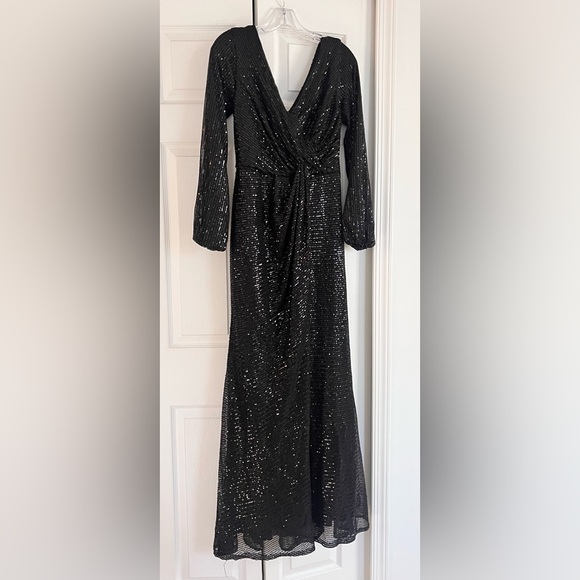 Dresses & Skirts - Elegant Black Sequin Dress